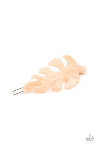 Paparazzi LEAF Your Mark - Pink hair clip